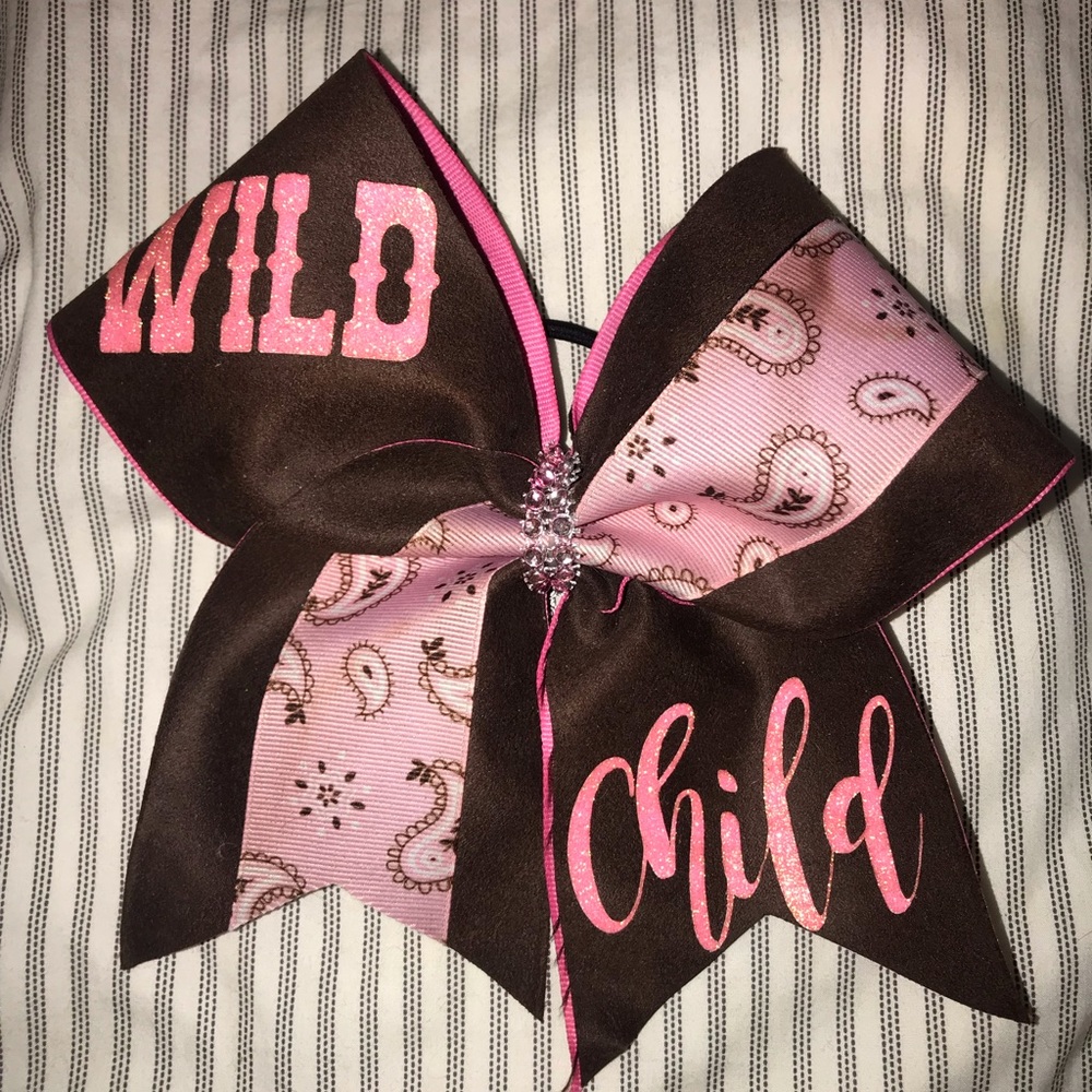 Cheer bow